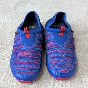 Teva Kids' Vibrant Blue and Pink Slippers